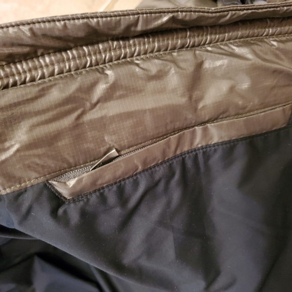 Marmot Women's Duck Down Short Bomber Puffer Jacket Coat, Olive Green, XS - Picture 10 of 16